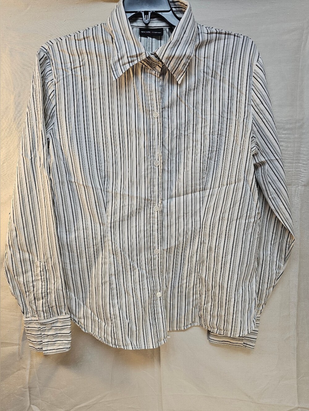 New York & Co Stretch Women's White Button-Down Shirt with Black Stripes